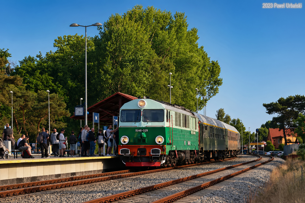 SU46-029