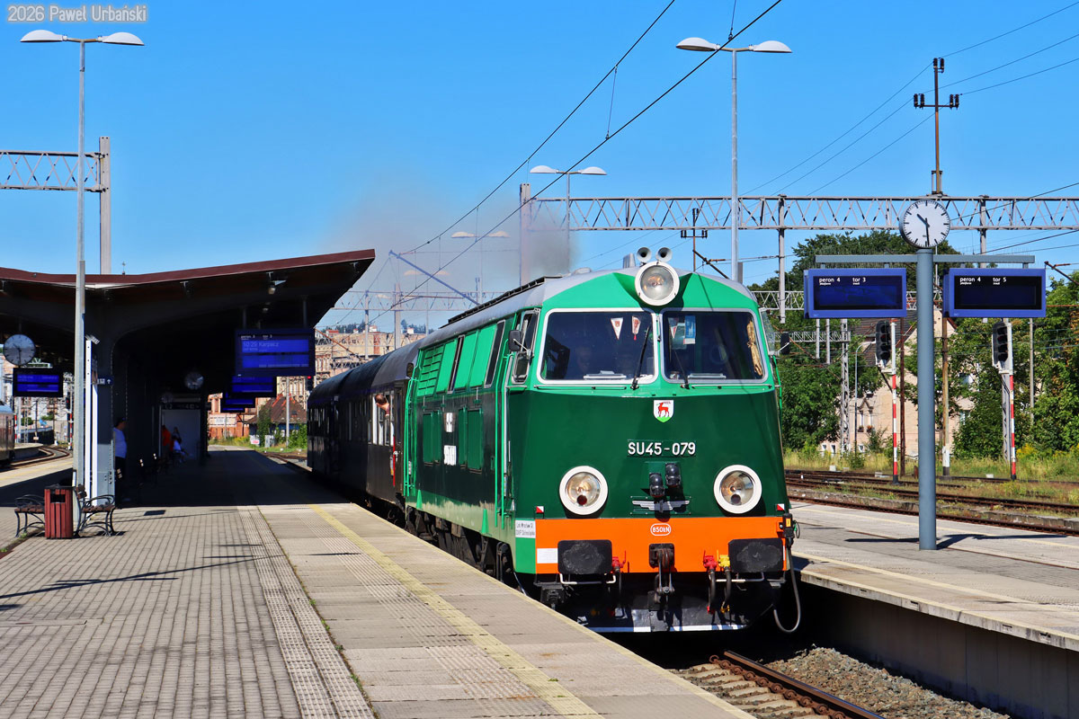 SU45-079