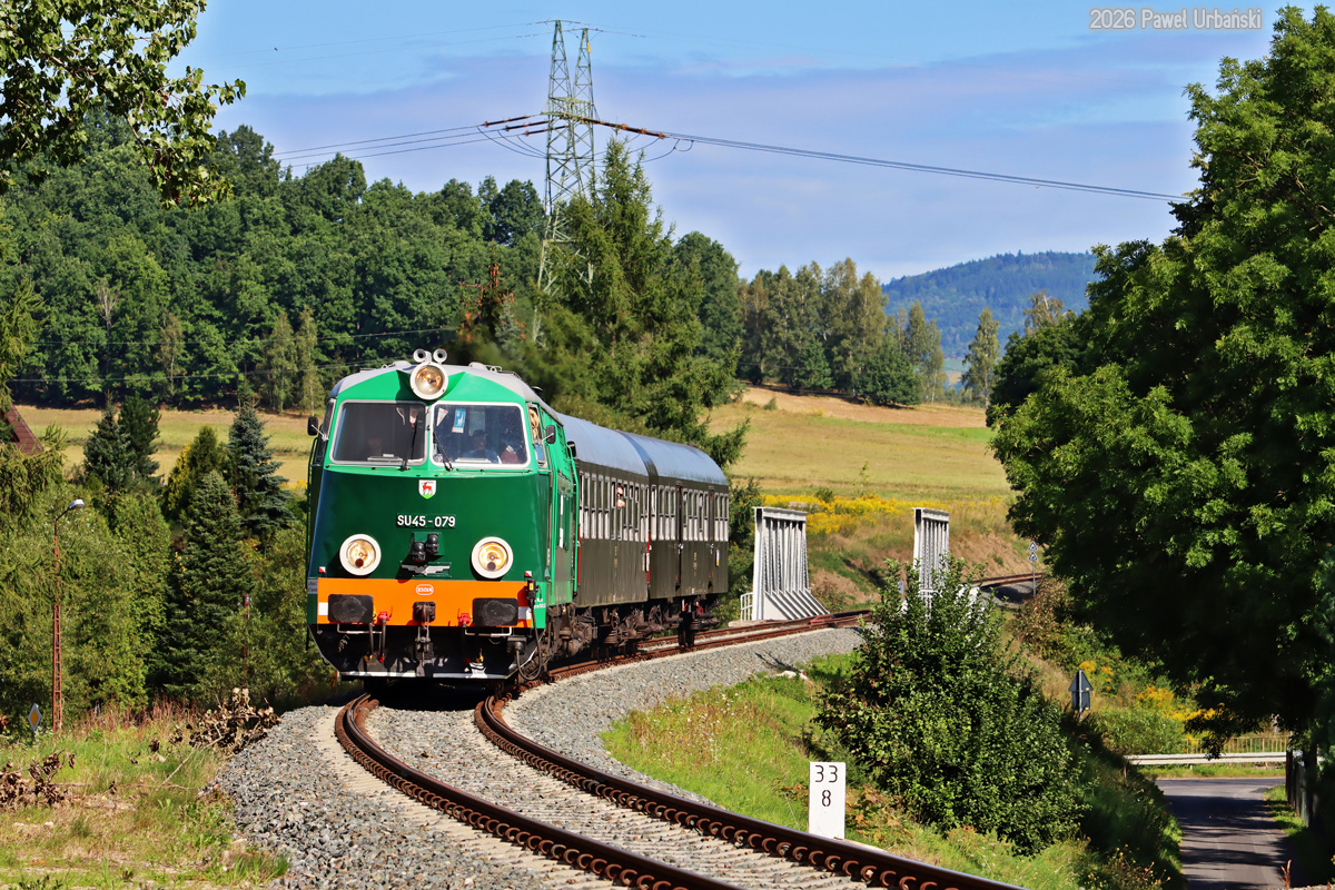 SU45-079